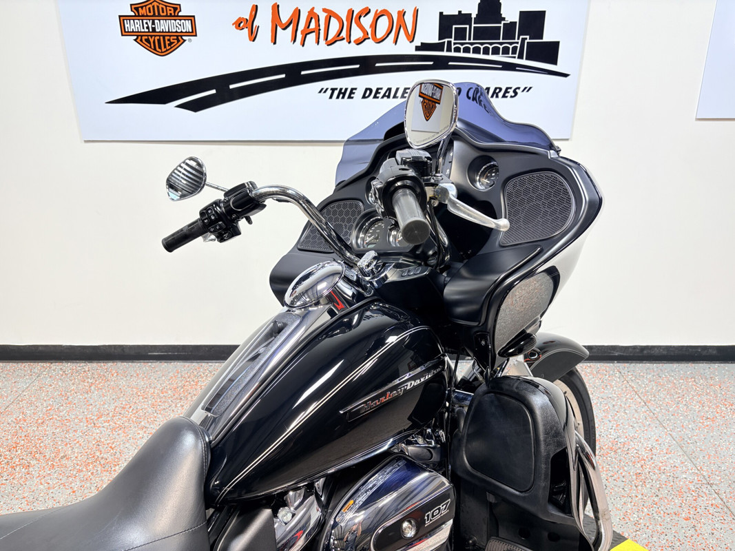 Road Glide® Ultra