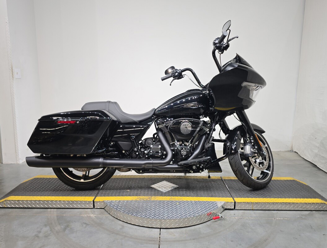 Road Glide®