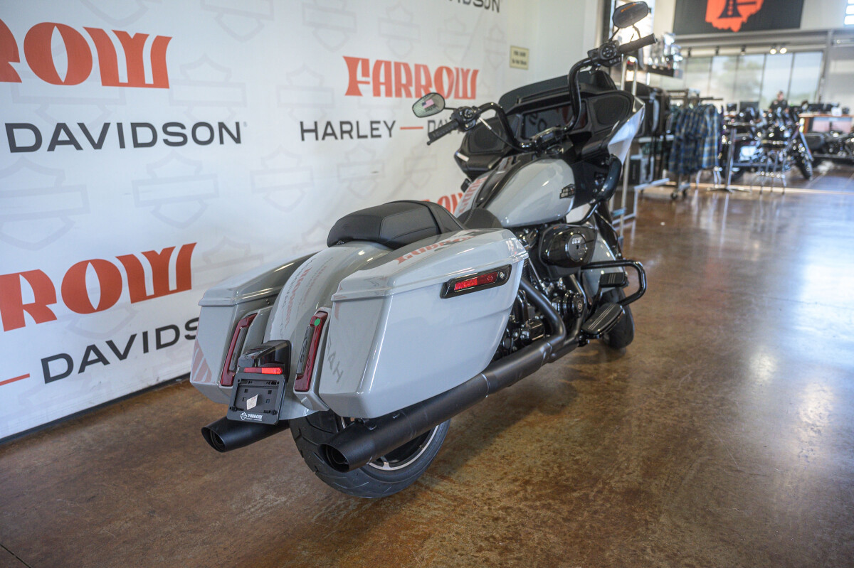 Road Glide®
