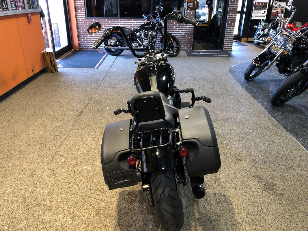 Softail® Slim®