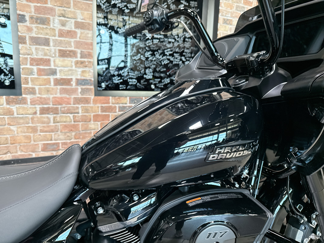 Road Glide®