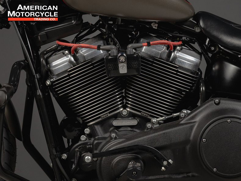 Softail® Street Bob®