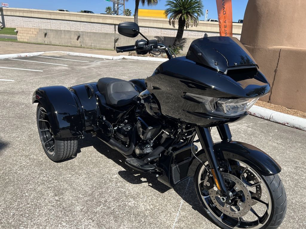 Road Glide® 3