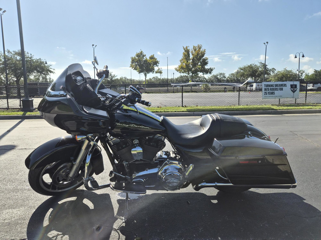 Road Glide® Custom