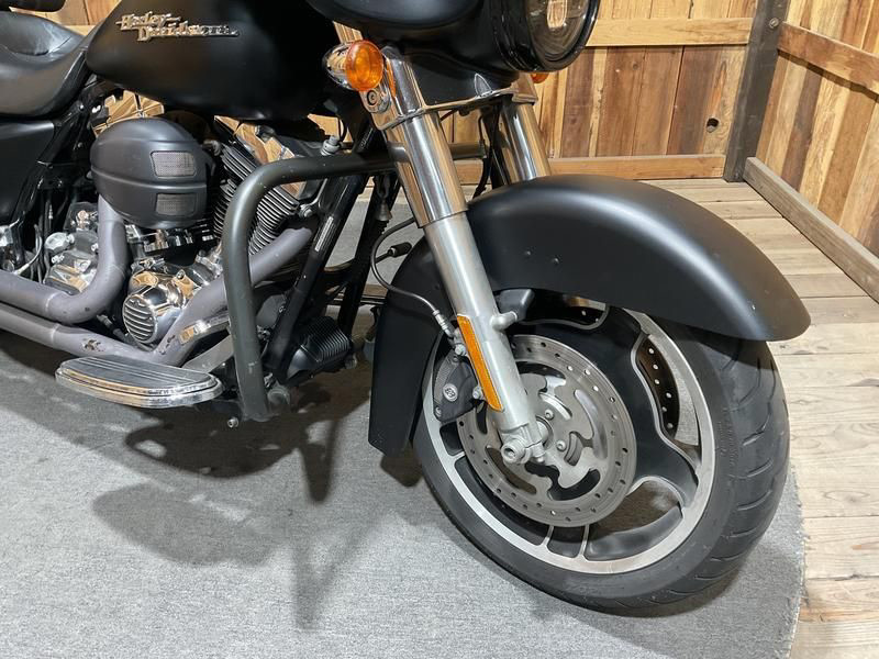 Street Glide®