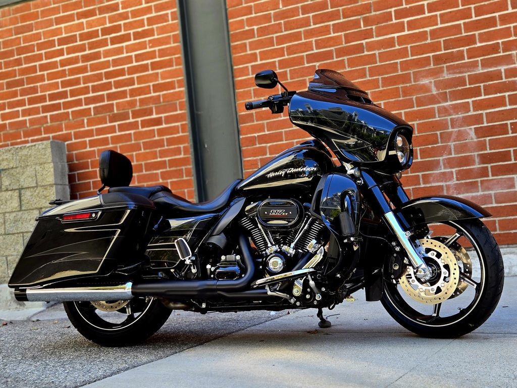 CVO® Street Glide®