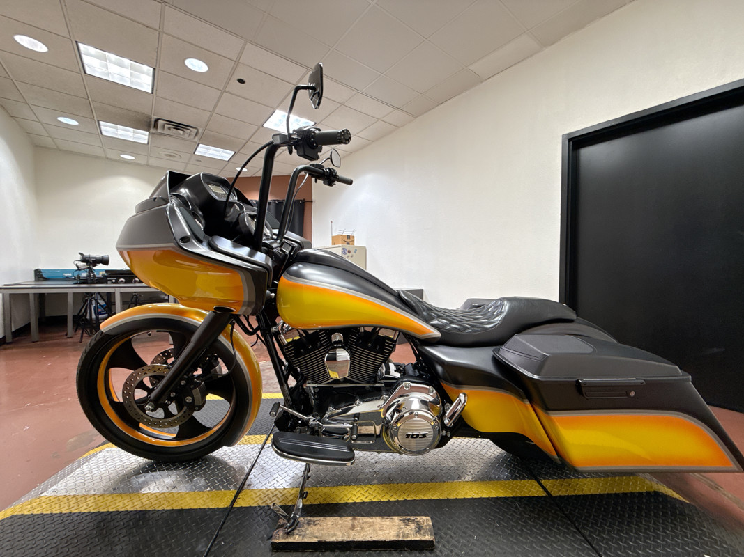 Road Glide® Custom