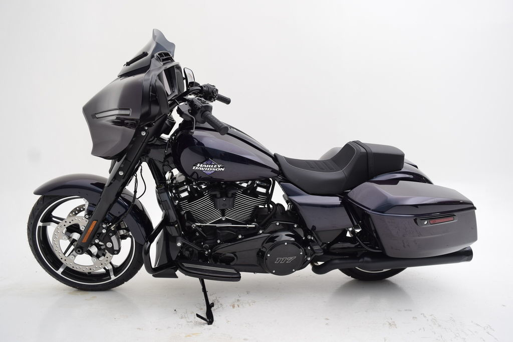 Street Glide®