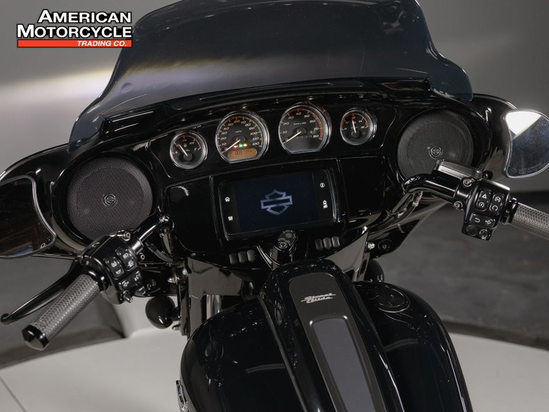 Street Glide® Special