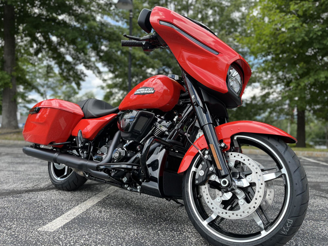 Street Glide®