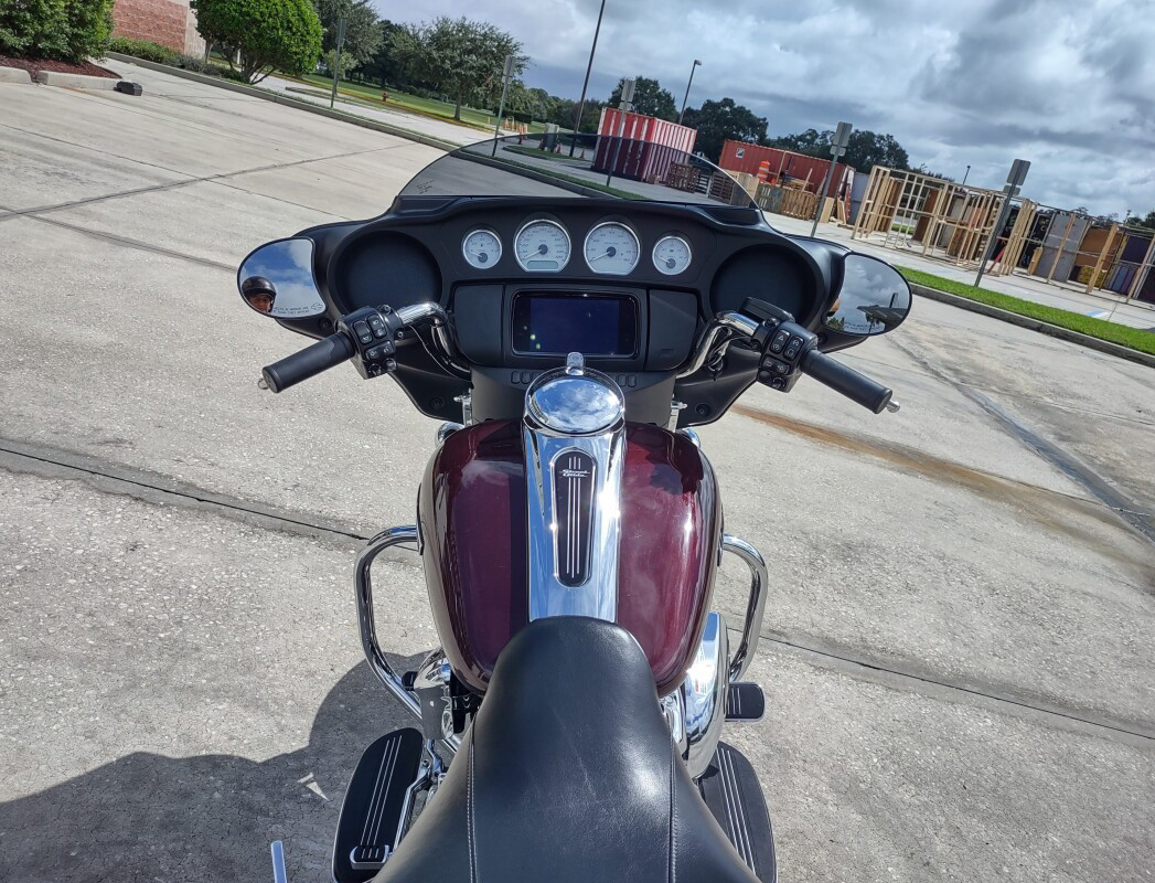 Street Glide®