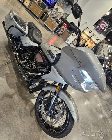 CVO® Road Glide®