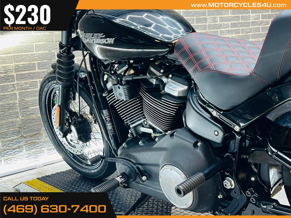 Street Bob®