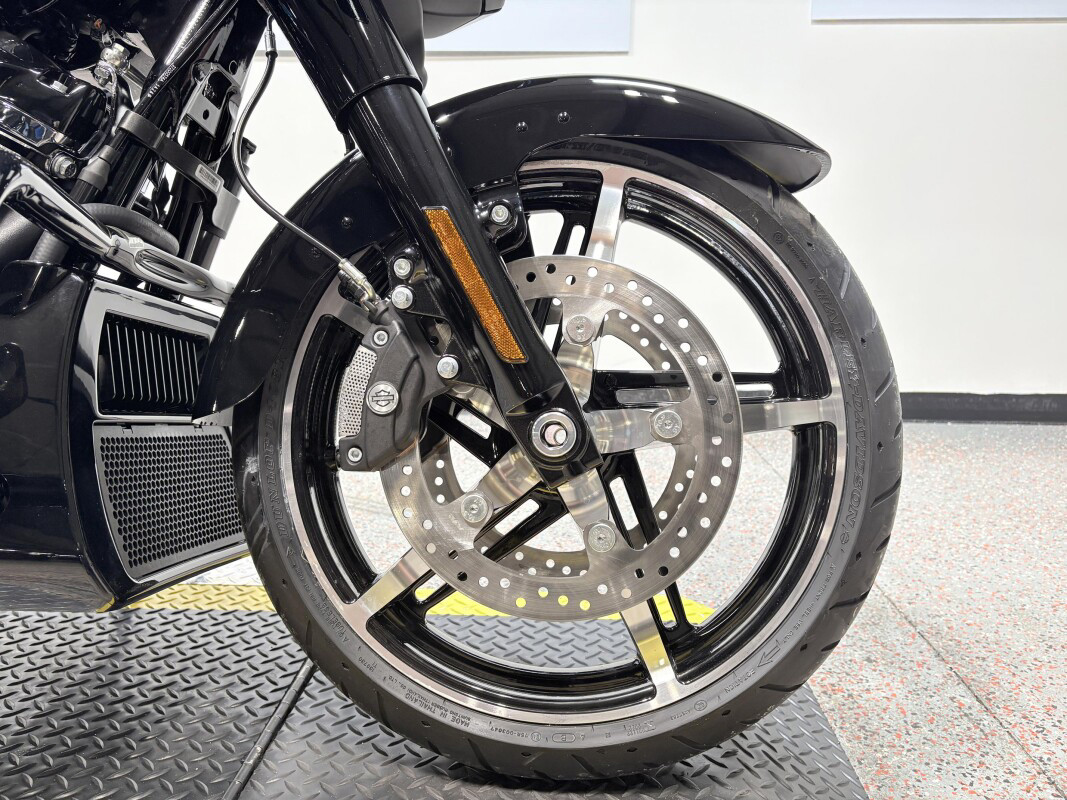 Street Glide®