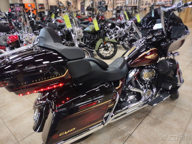 CVO® Road Glide® Limited Anniversary