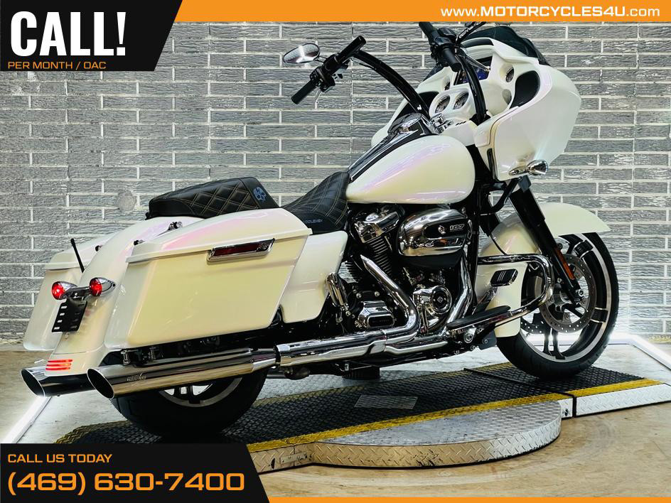 Road Glide®