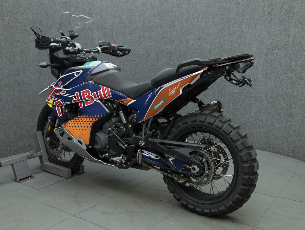790 Adventure R
