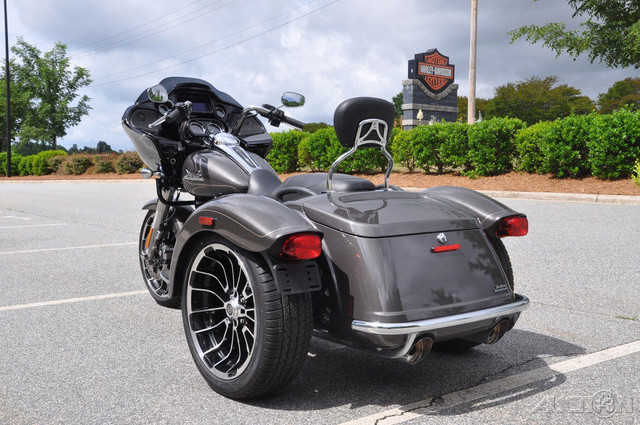 Road Glide® 3