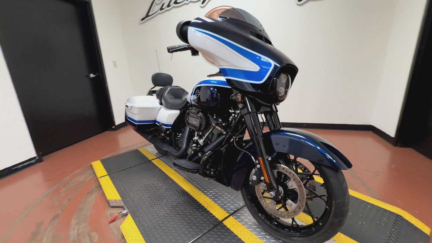 Street Glide® Special