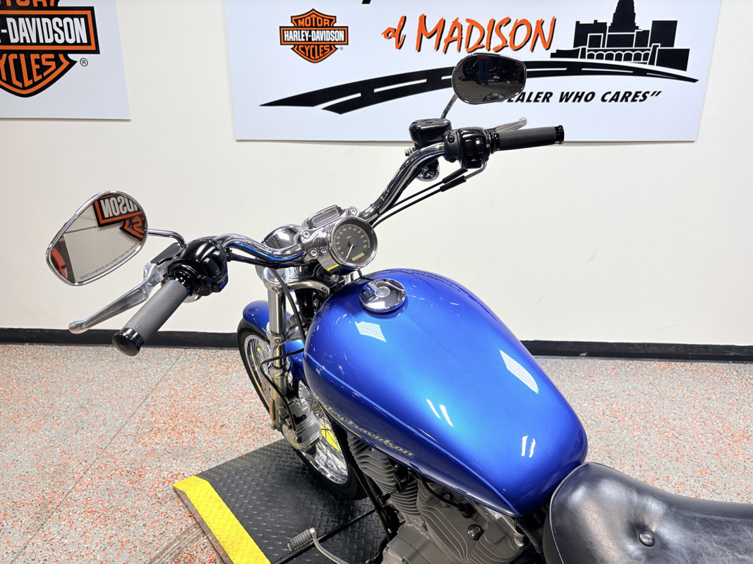 Sportster® 883 Custom