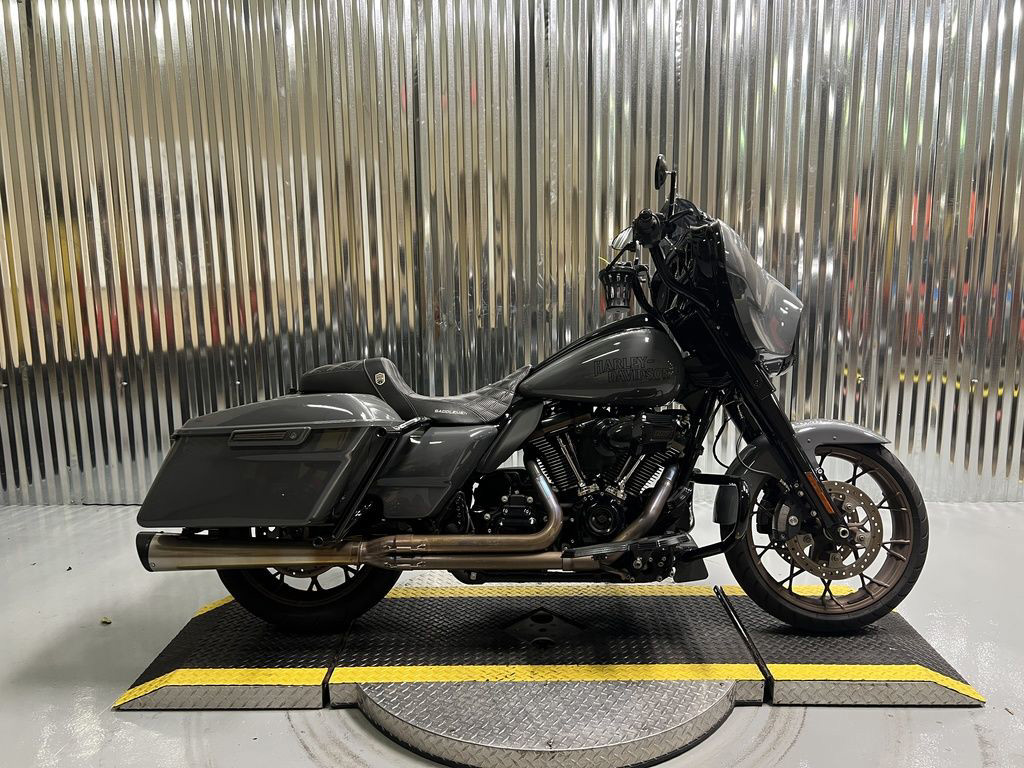 Street Glide® ST