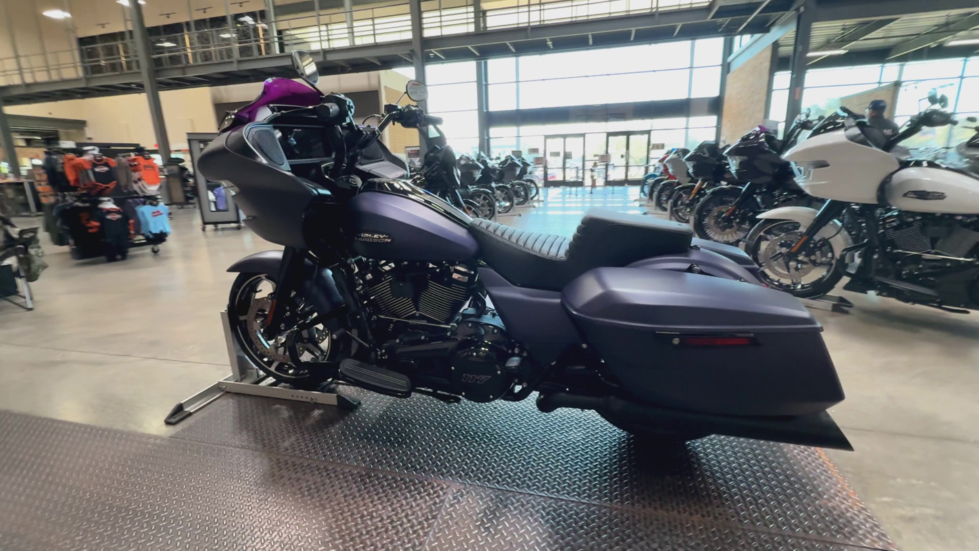 Road Glide®