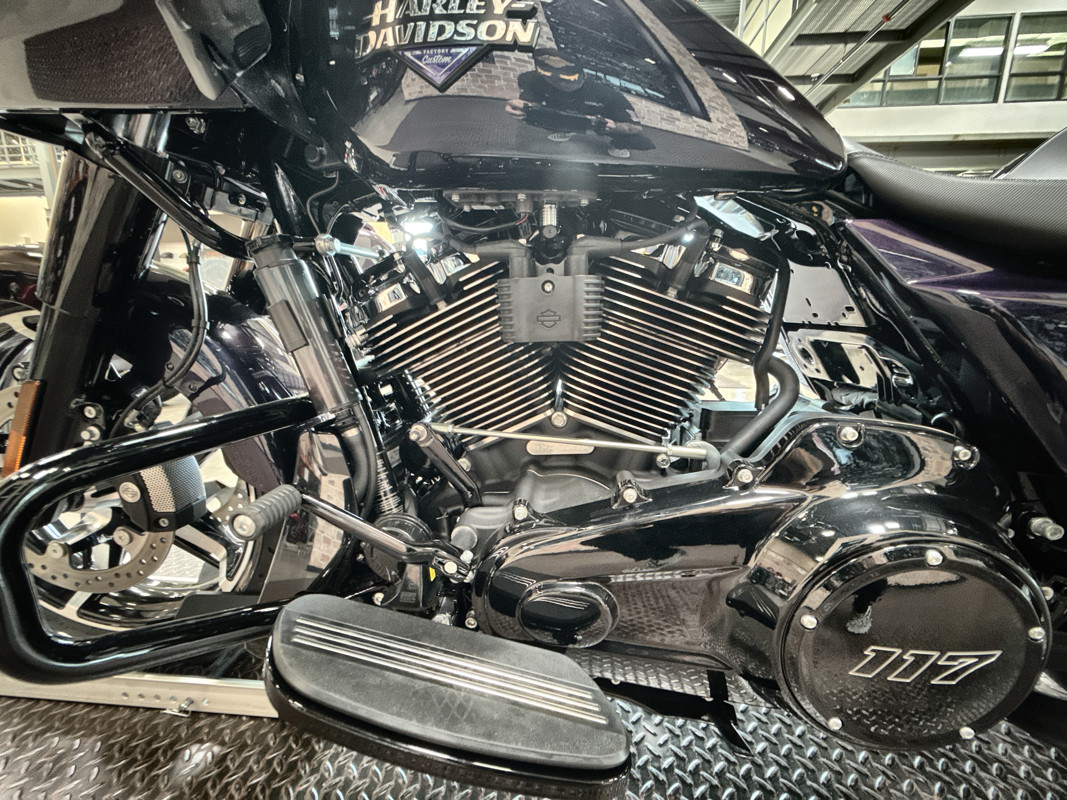Road Glide®
