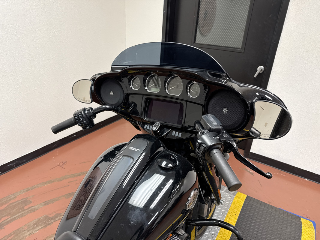 Street Glide® Special