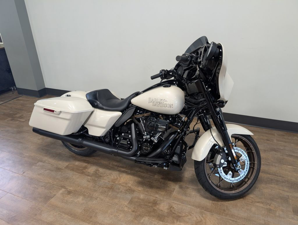 Street Glide® ST
