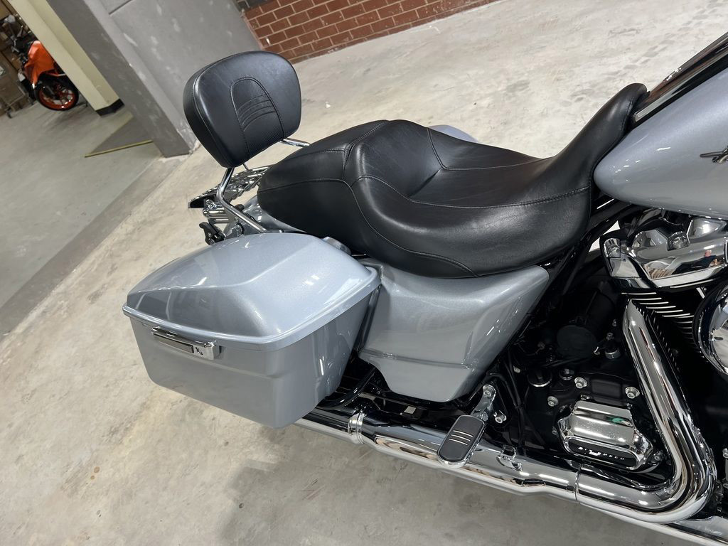 Road Glide®