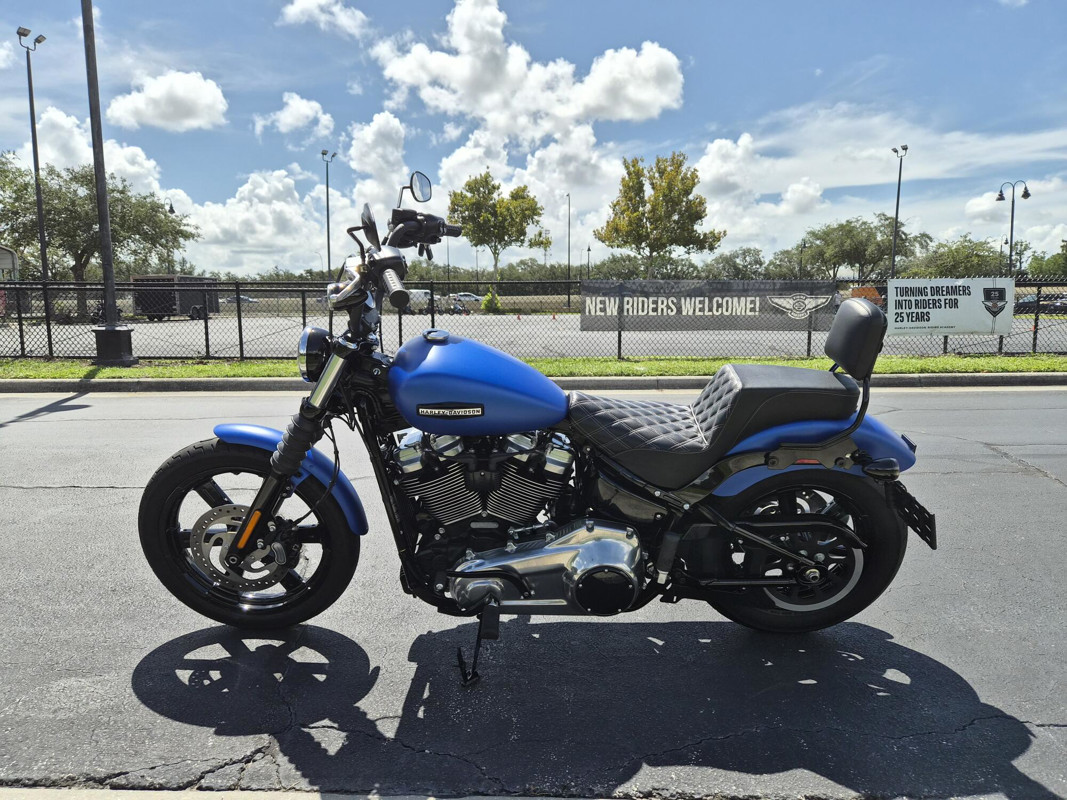 Street Bob®