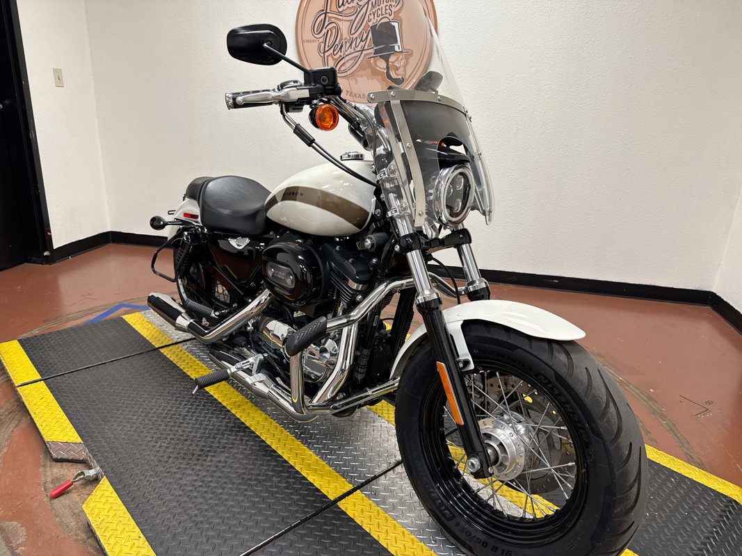 Sportster® 1200 Custom