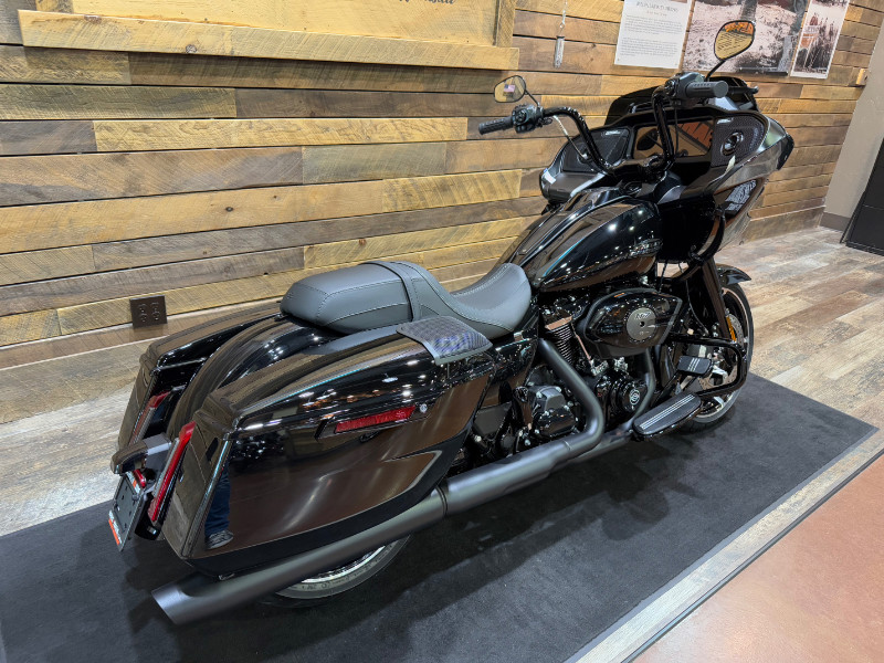 Road Glide®