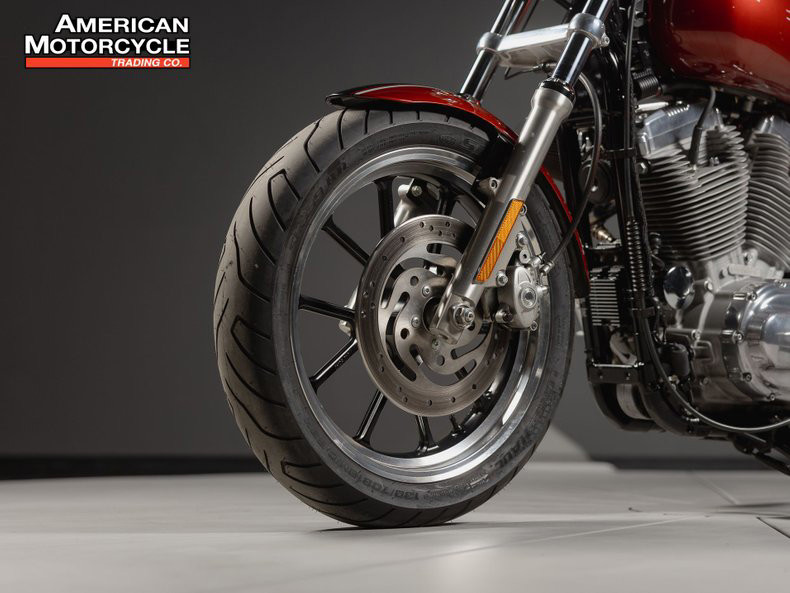 Sportster® 883 Superlow®