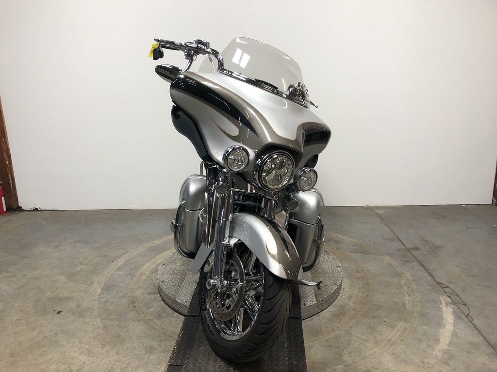 CVO® Ultra Classic® Electra Glide®
