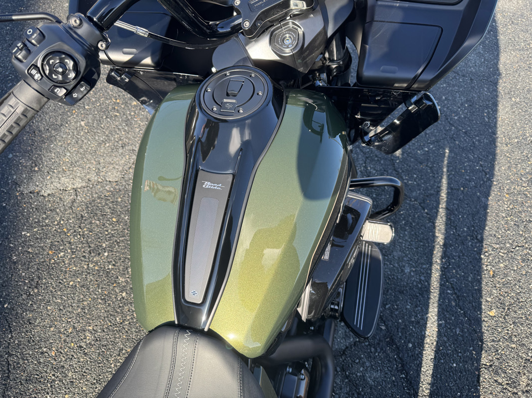 Road Glide®