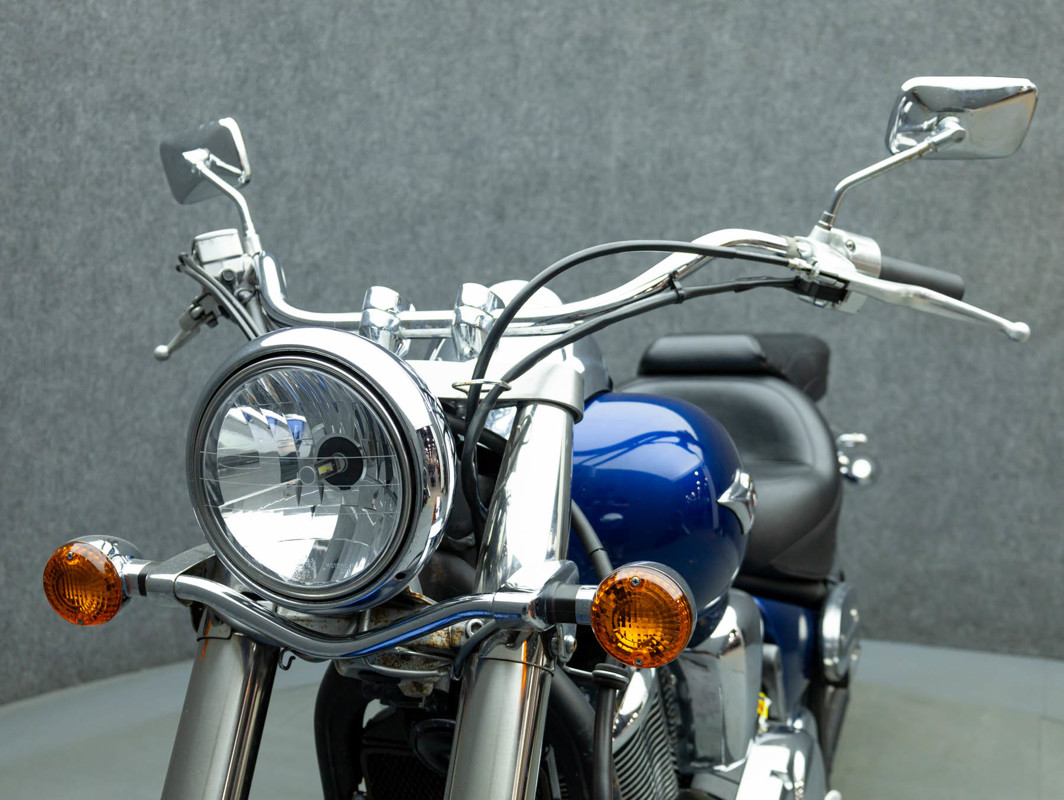 Vulcan 900 Classic 