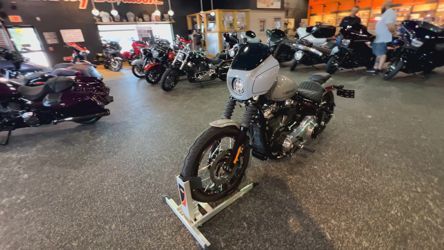 Street Bob®