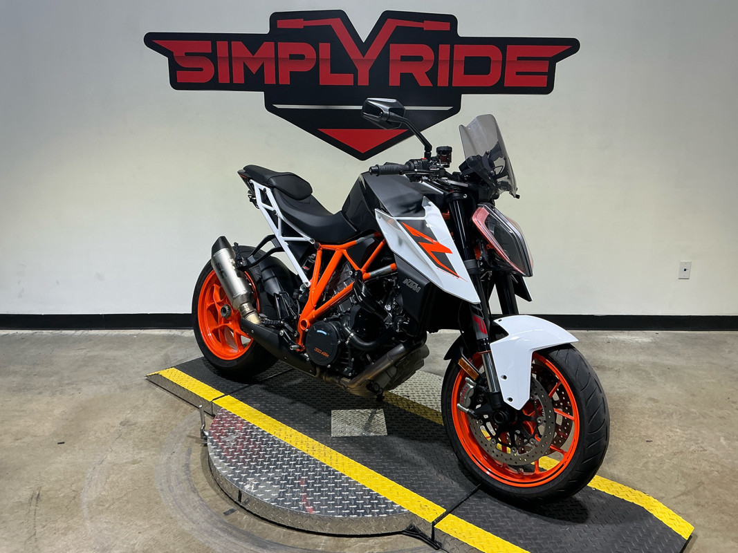 1290 Super Duke R