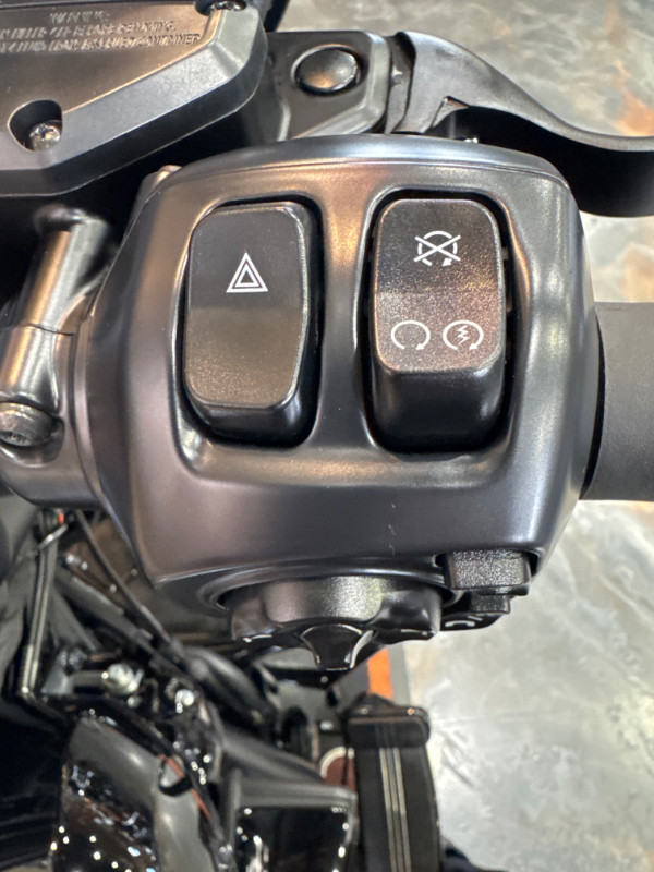 Street Glide®