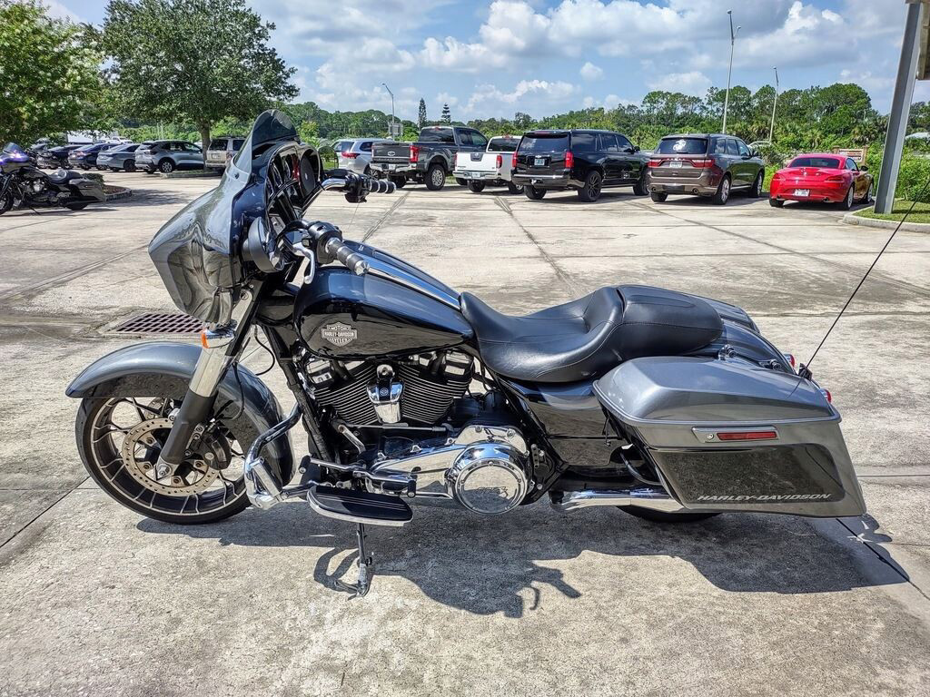 Street Glide® Special
