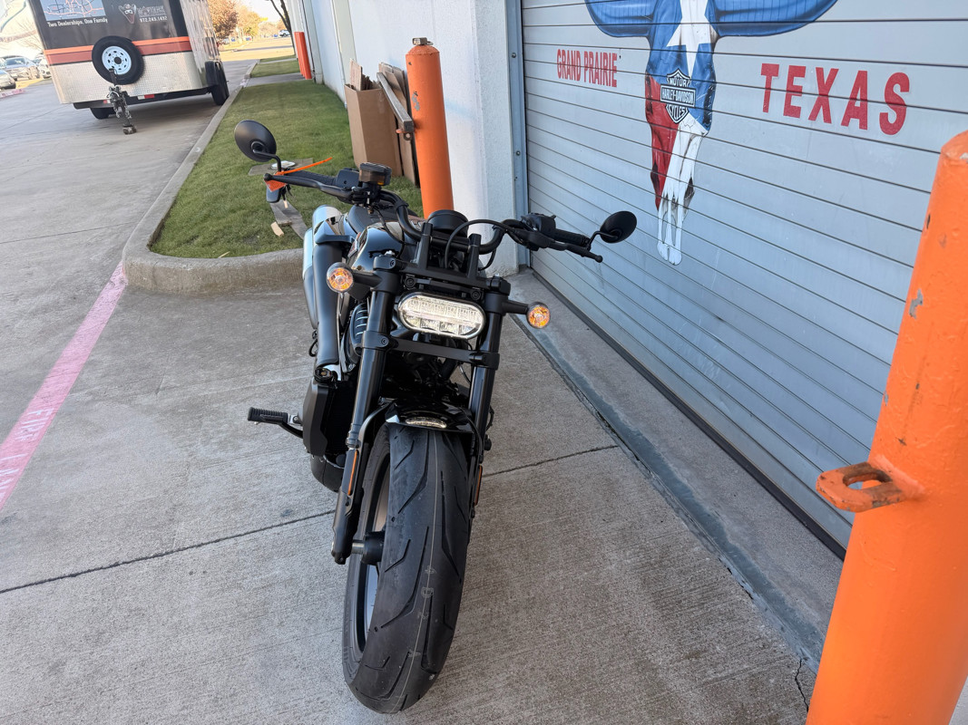Sportster® S