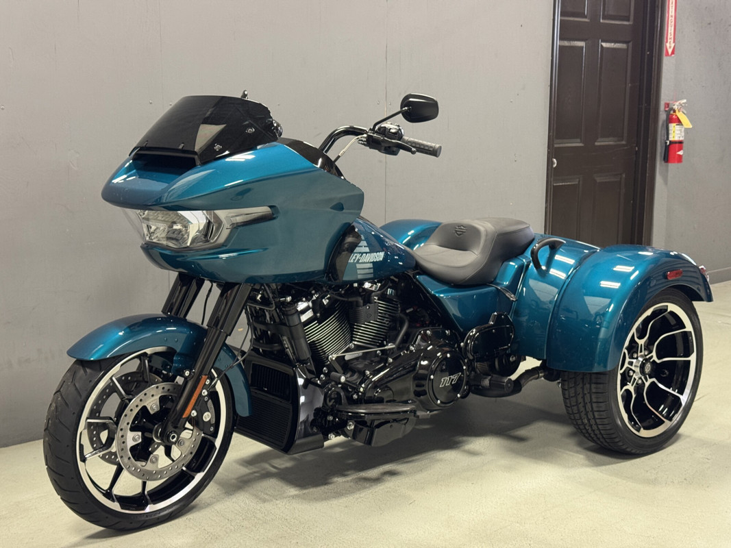 Road Glide® 3