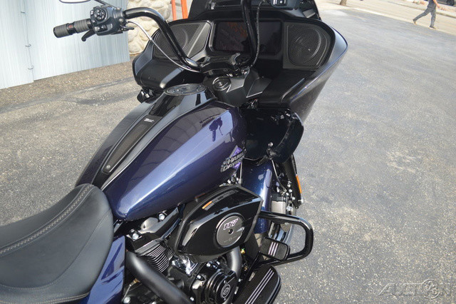 Road Glide®
