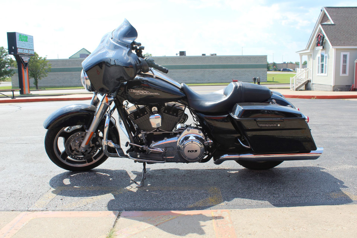 Street Glide®