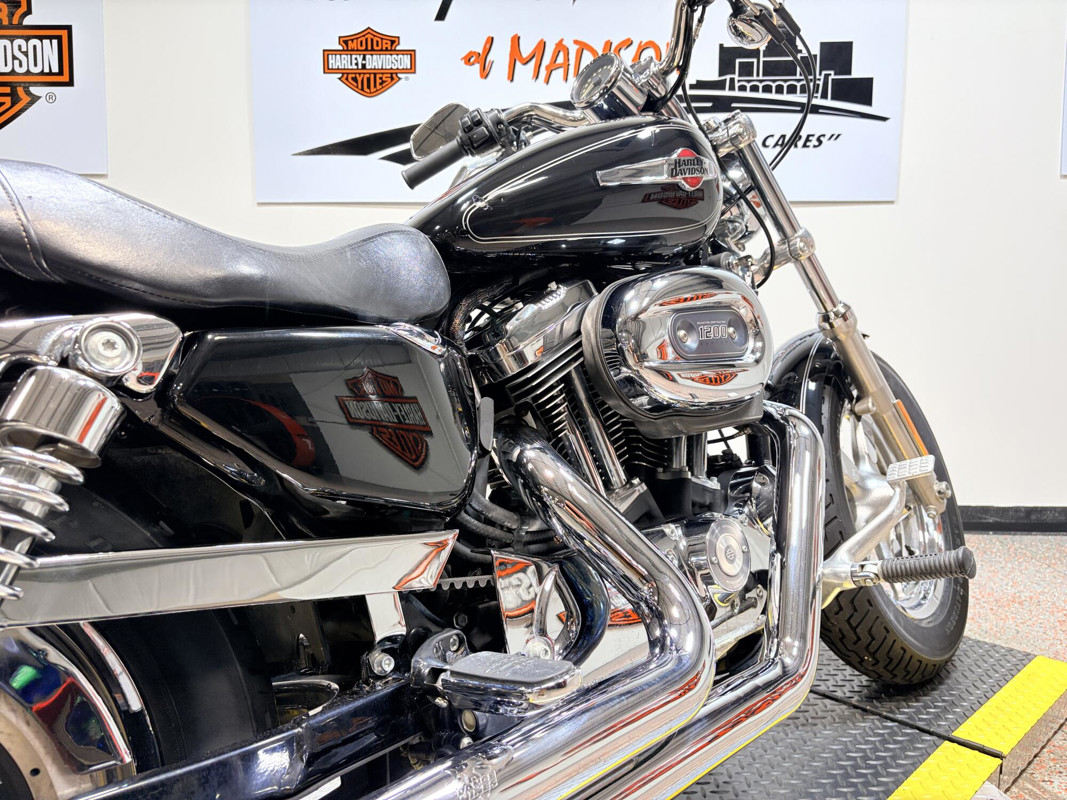 Sportster® 1200 Custom