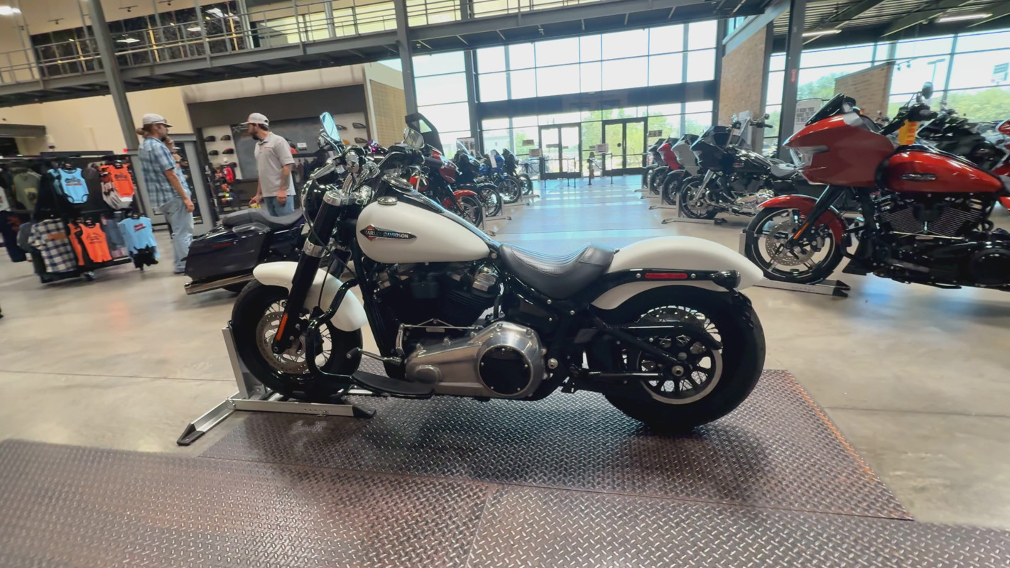 Softail® Slim®