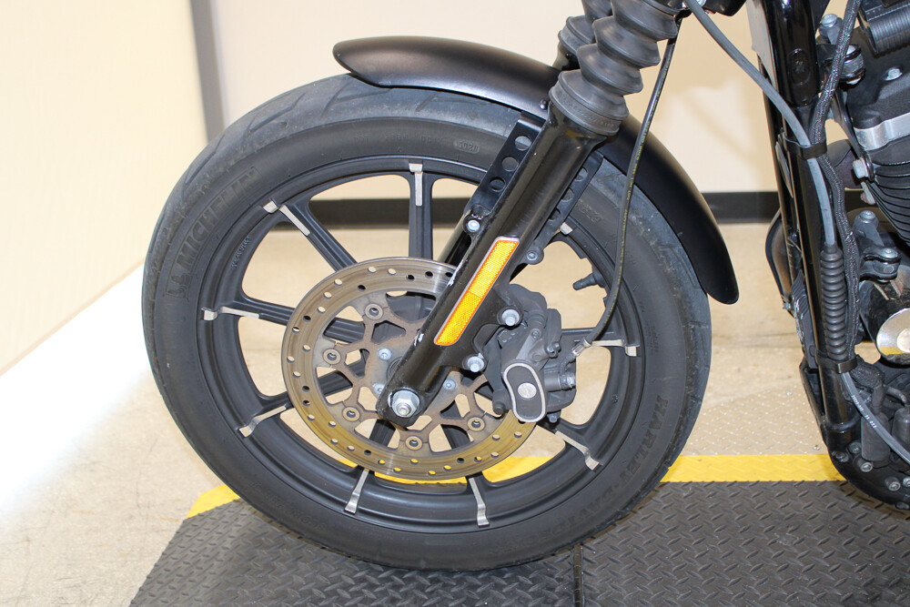 Iron 883®