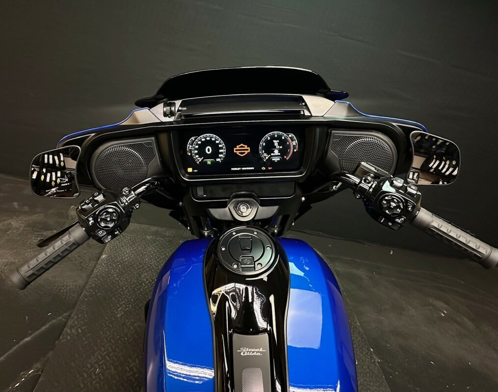 Street Glide®