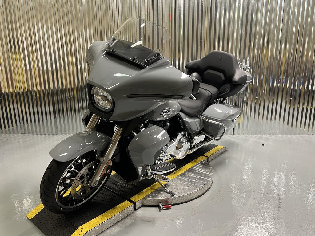 Street Glide® Limited